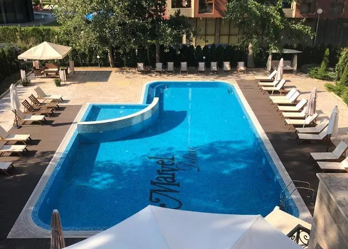 Lägenhetshotell Marvel Deluxe Slăntjev Brjag